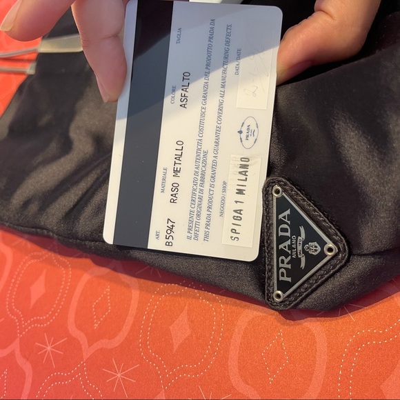 👜 Prada Satin Black RARE vintage Tote bag - Picture 12 of 16